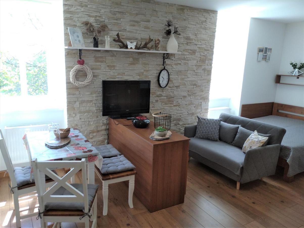 Apartman Jurko - Stara Morava タトランスカ・ ロムニツァ エクステリア 写真